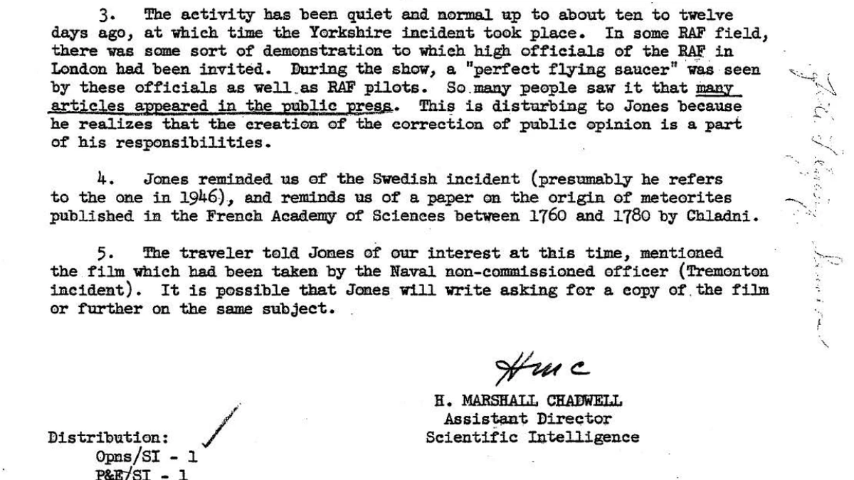 Paragraphs 3 to 5 of the 1952 CIA memo describing the Yorkshire incident, Jones's reference to the Swedish incident and Chladni, and the Tremonton film, with H. Marshall Chadwell's signature