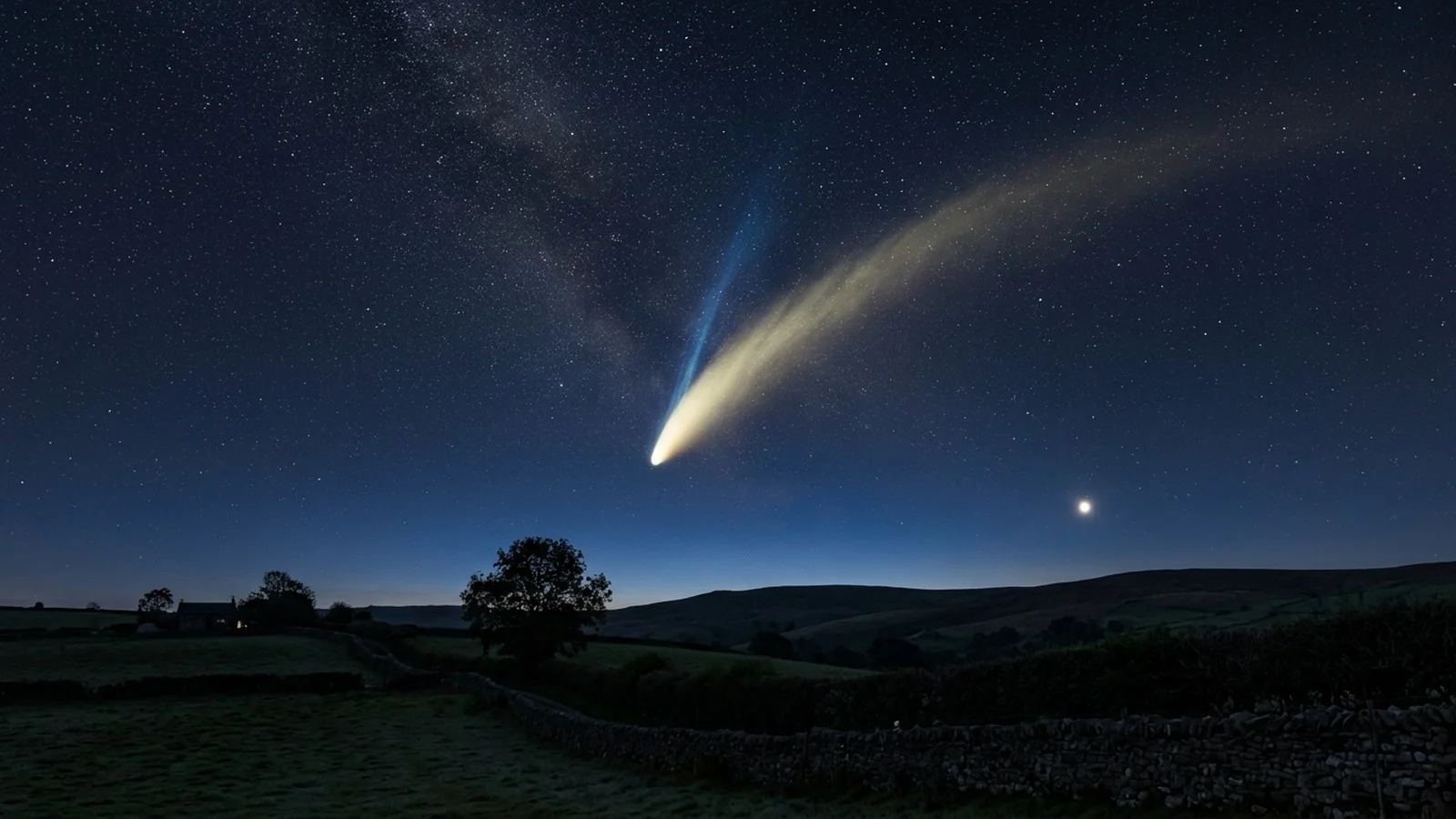 This Week's Night Sky: Comet PanSTARRS Brightens, the Lyrids Return & Venus Meets the Moon